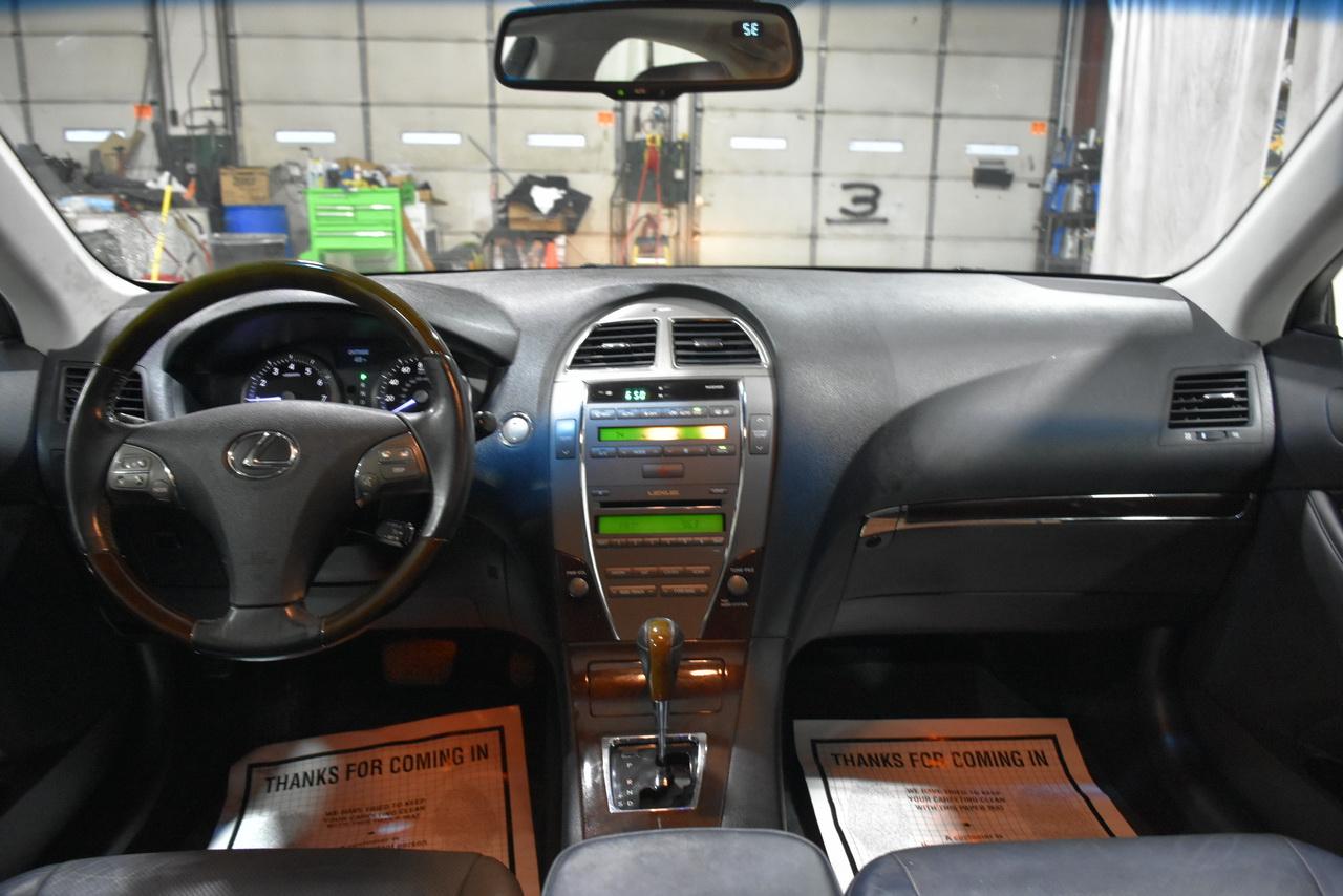 Lexus ES 350 Sedan 2010