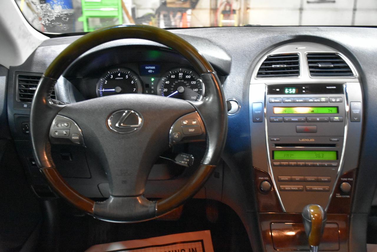 Lexus ES 350 Sedan 2010