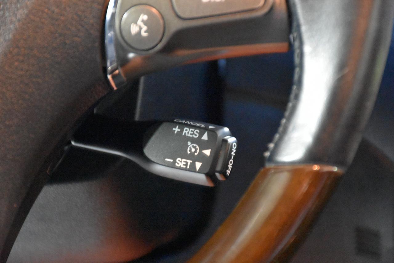 Lexus ES 350 Sedan 2010