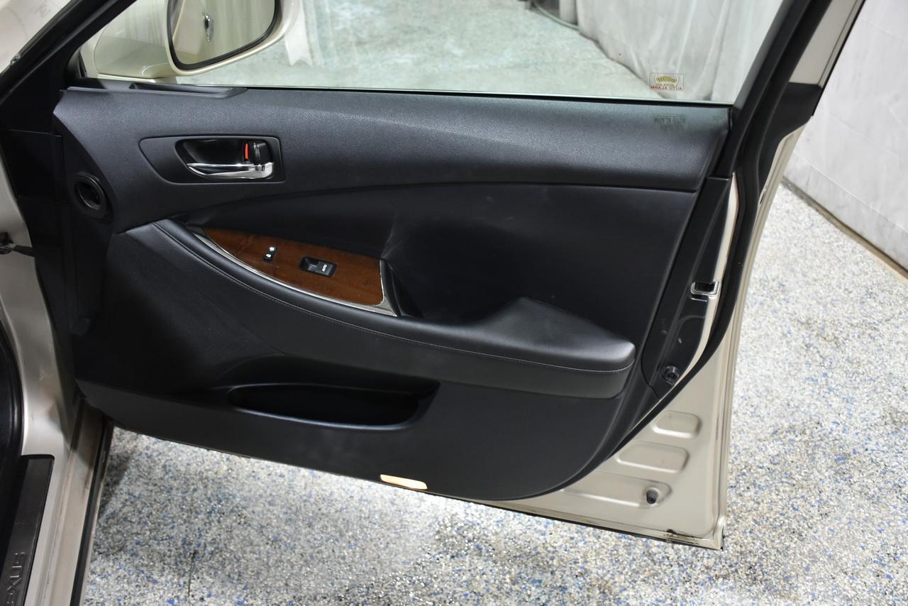 Lexus ES 350 Sedan 2010