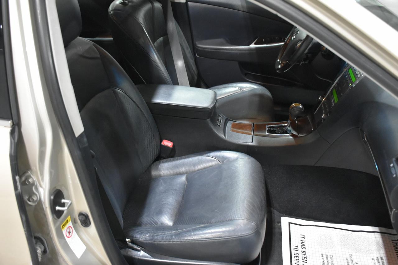 Lexus ES 350 Sedan 2010