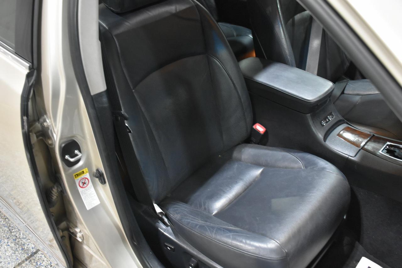 Lexus ES 350 Sedan 2010