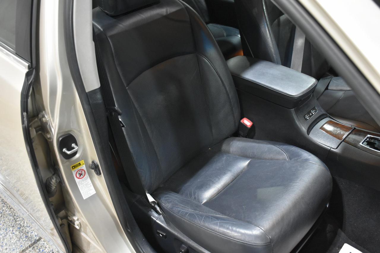 Lexus ES 350 Sedan 2010