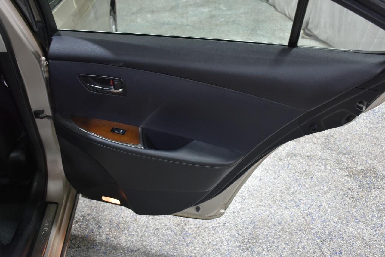 Lexus ES 350 Sedan 2010