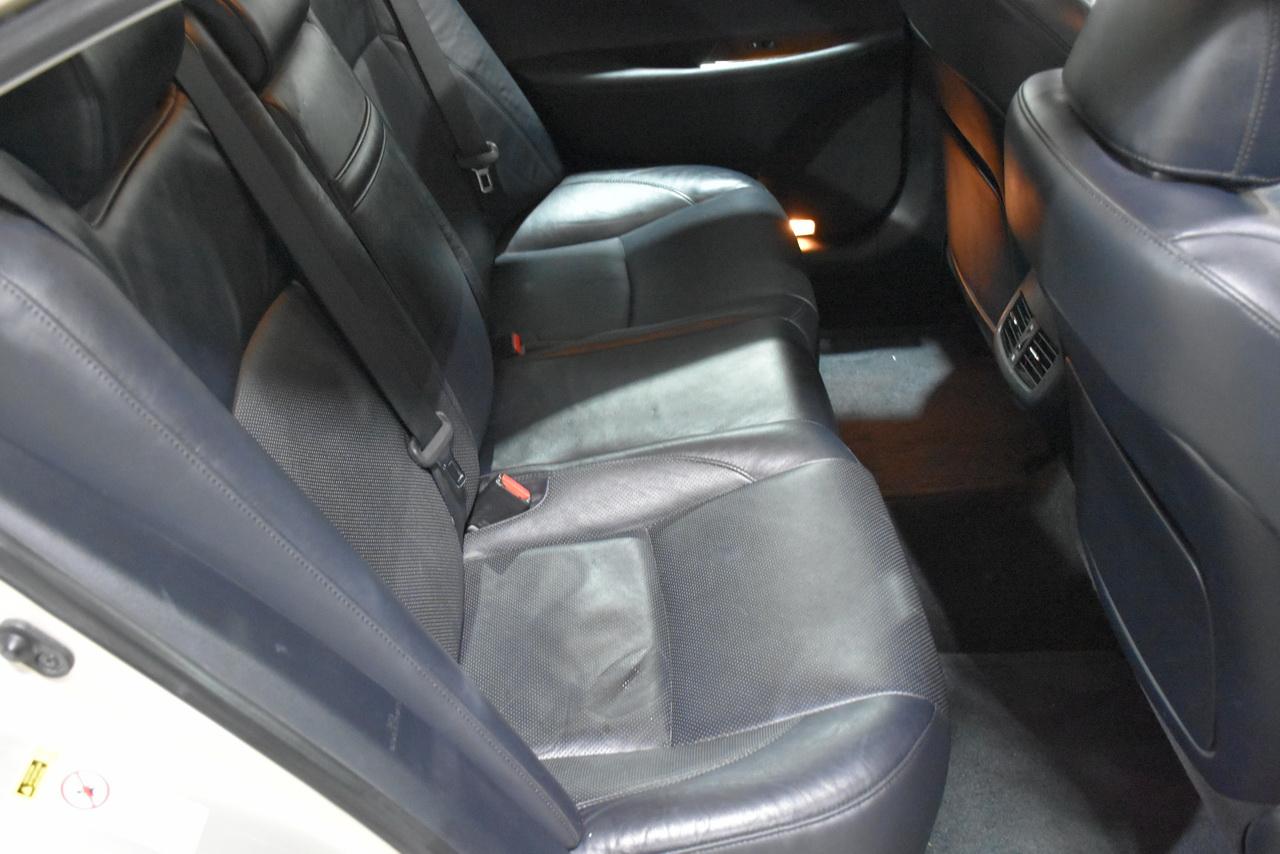 Lexus ES 350 Sedan 2010