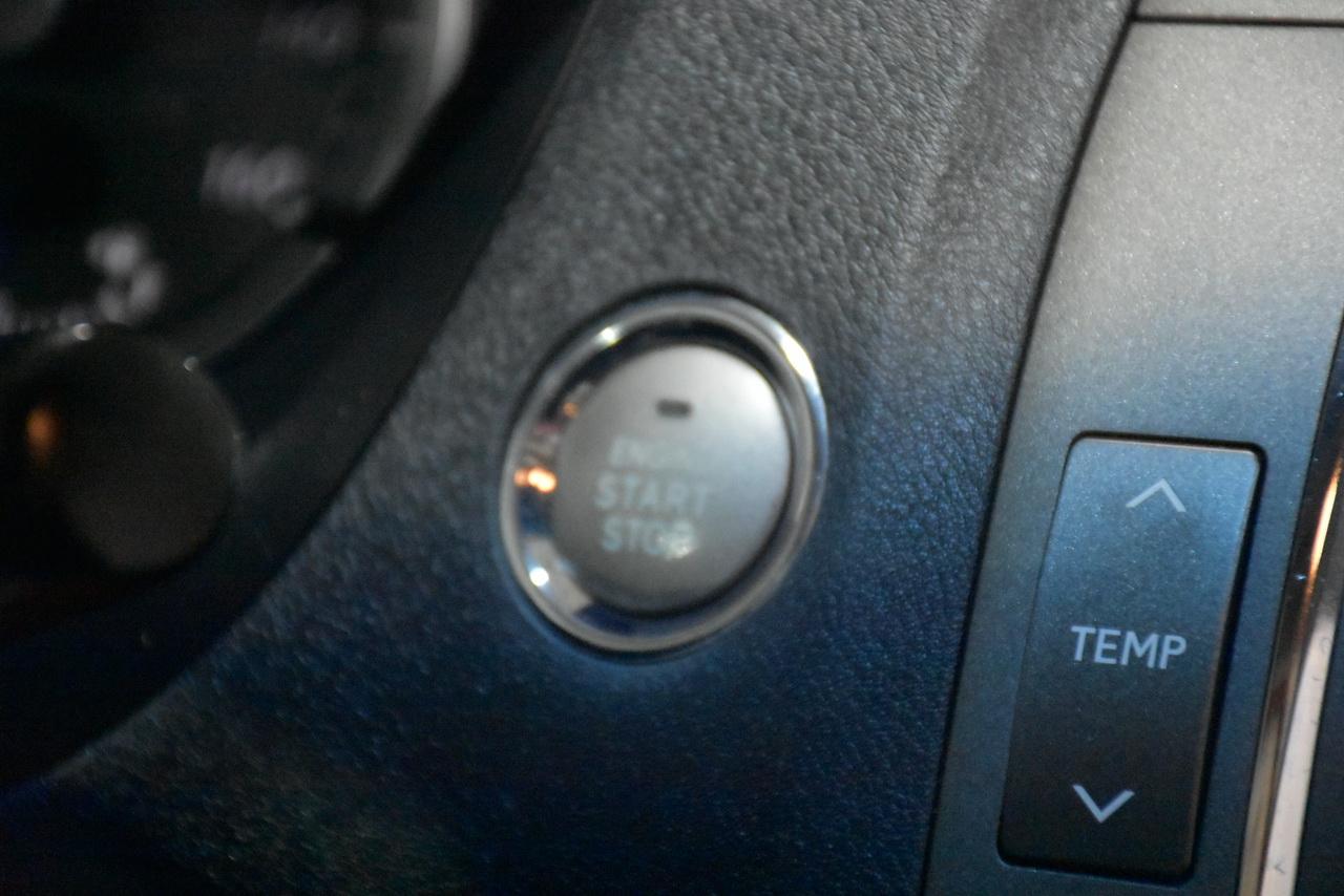 Lexus ES 350 Sedan 2010