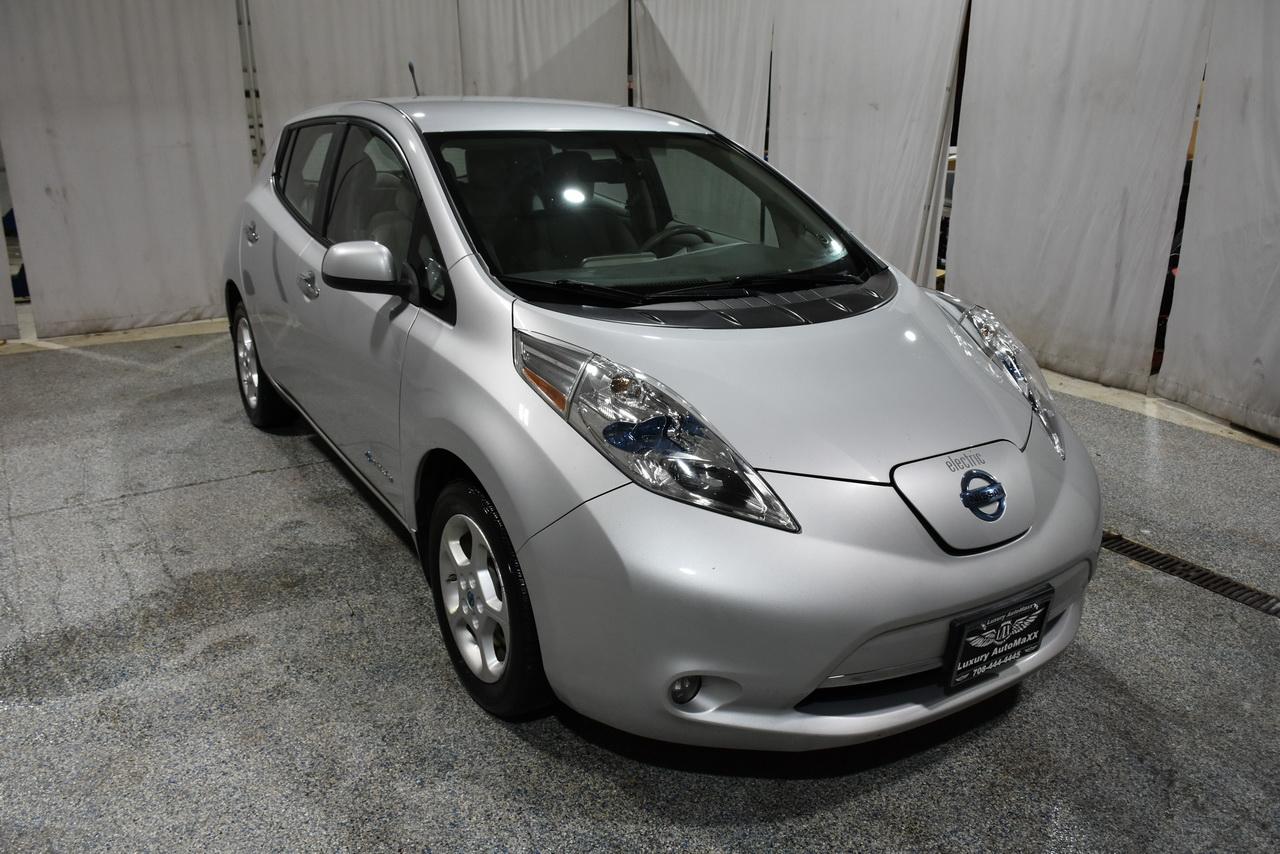 Nissan Leaf S 2013