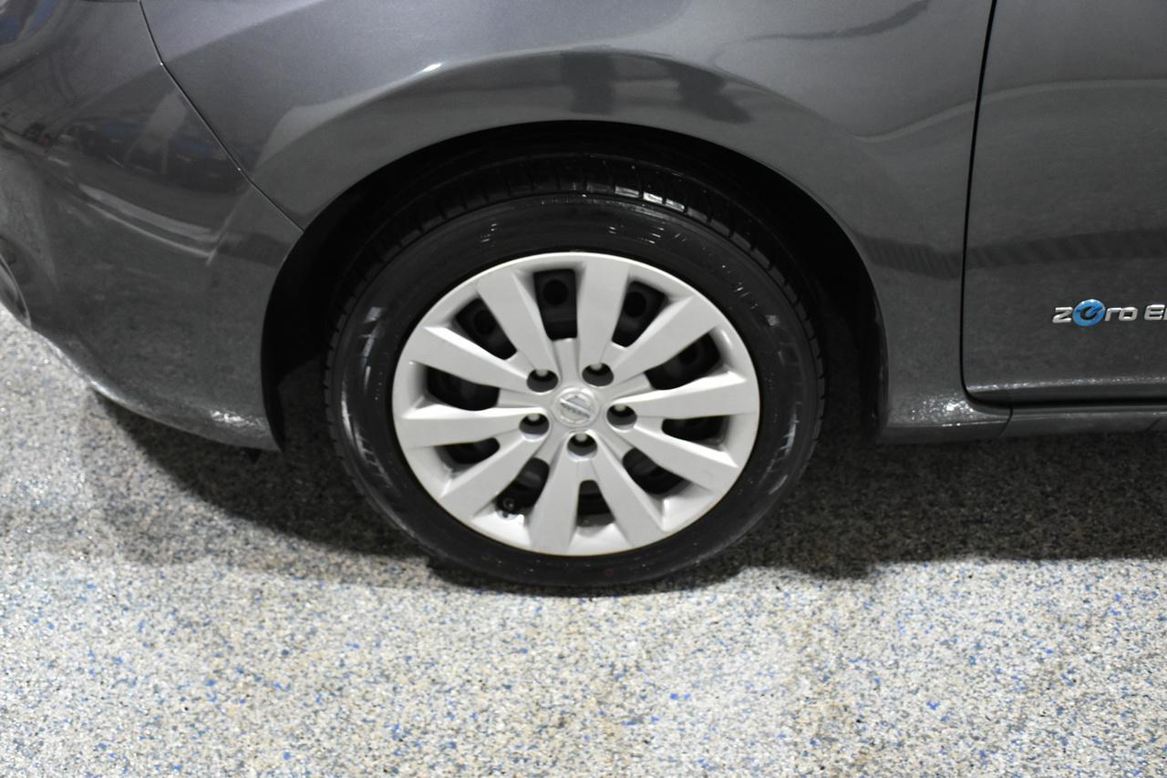 Nissan Leaf S 2013