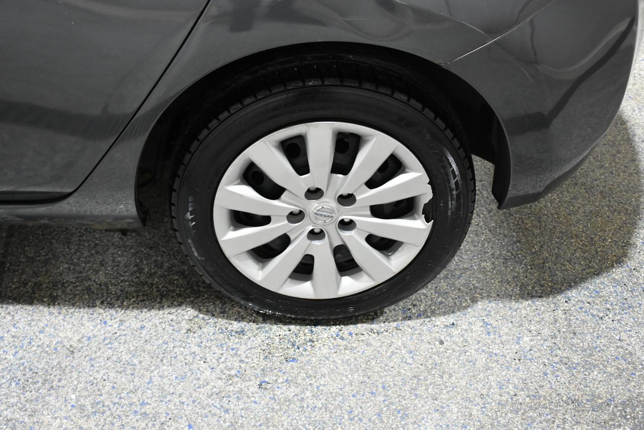 Nissan Leaf S 2013