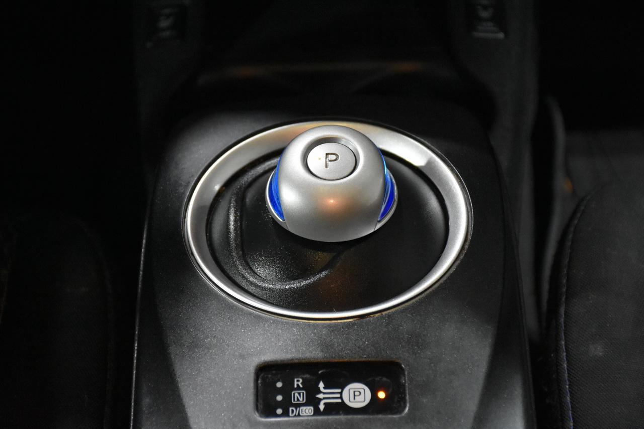 Nissan Leaf S 2013