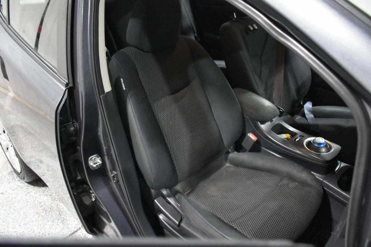Nissan Leaf S 2013