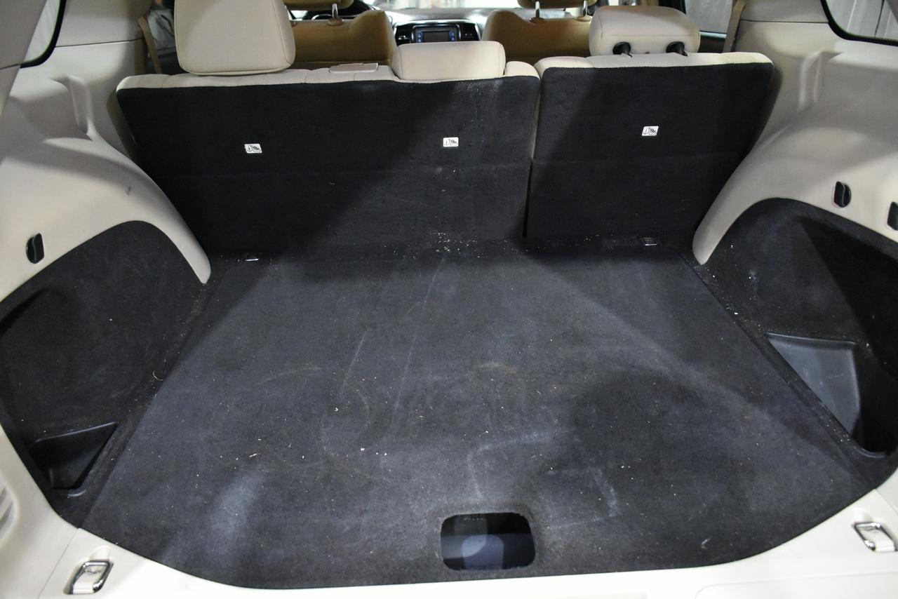 Jeep Grand Cherokee Laredo 4WD 2014