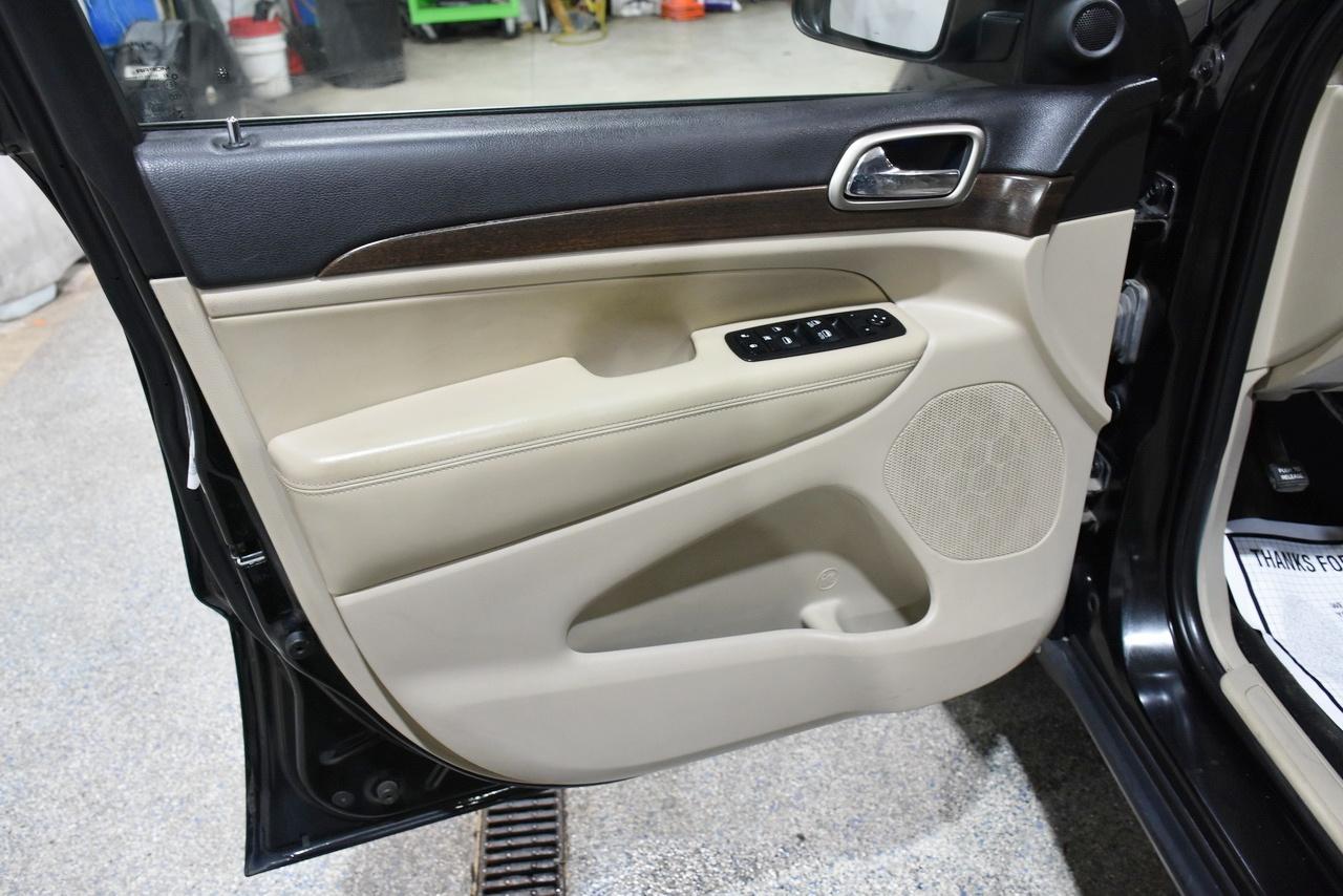 Jeep Grand Cherokee Laredo 4WD 2014