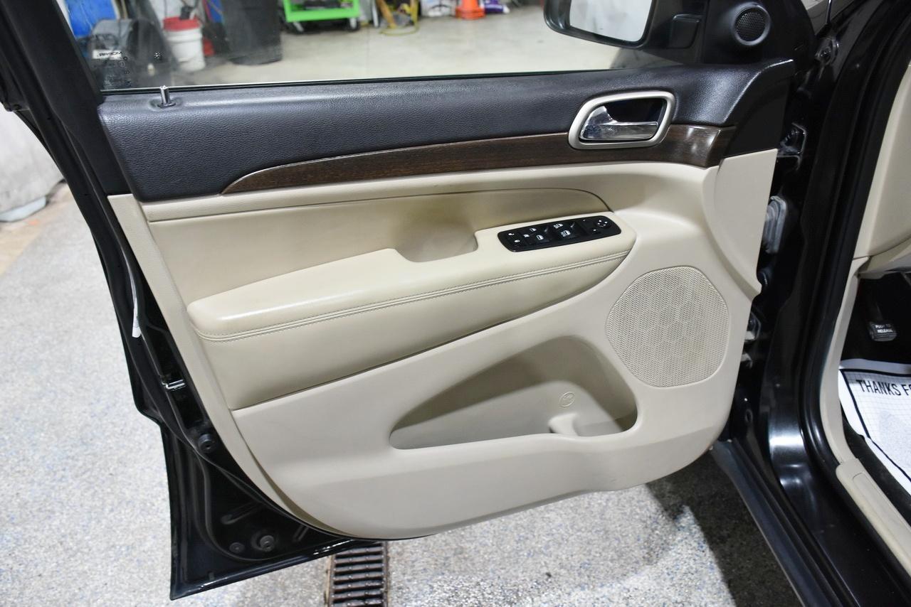 Jeep Grand Cherokee Laredo 4WD 2014