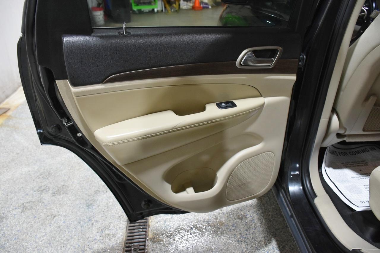 Jeep Grand Cherokee Laredo 4WD 2014