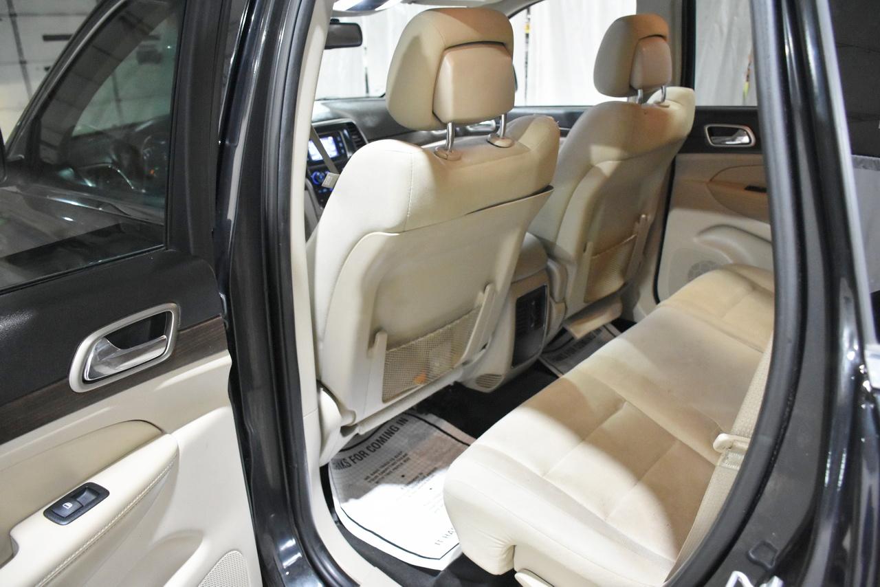 Jeep Grand Cherokee Laredo 4WD 2014