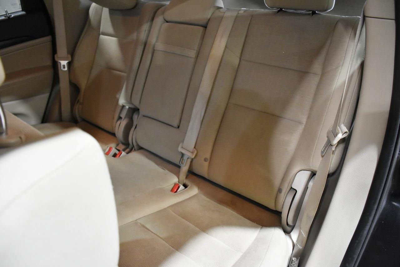 Jeep Grand Cherokee Laredo 4WD 2014