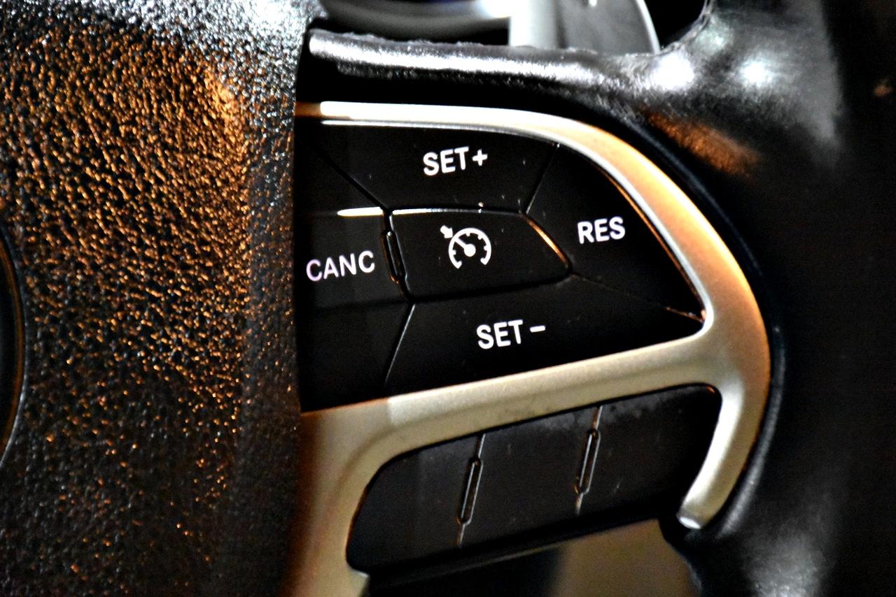 Jeep Grand Cherokee Laredo 4WD 2014