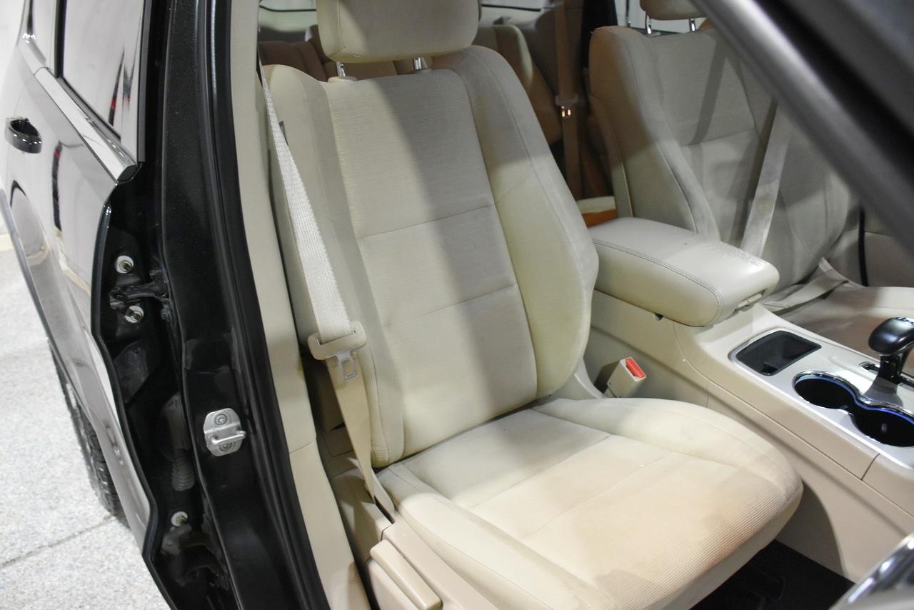 Jeep Grand Cherokee Laredo 4WD 2014