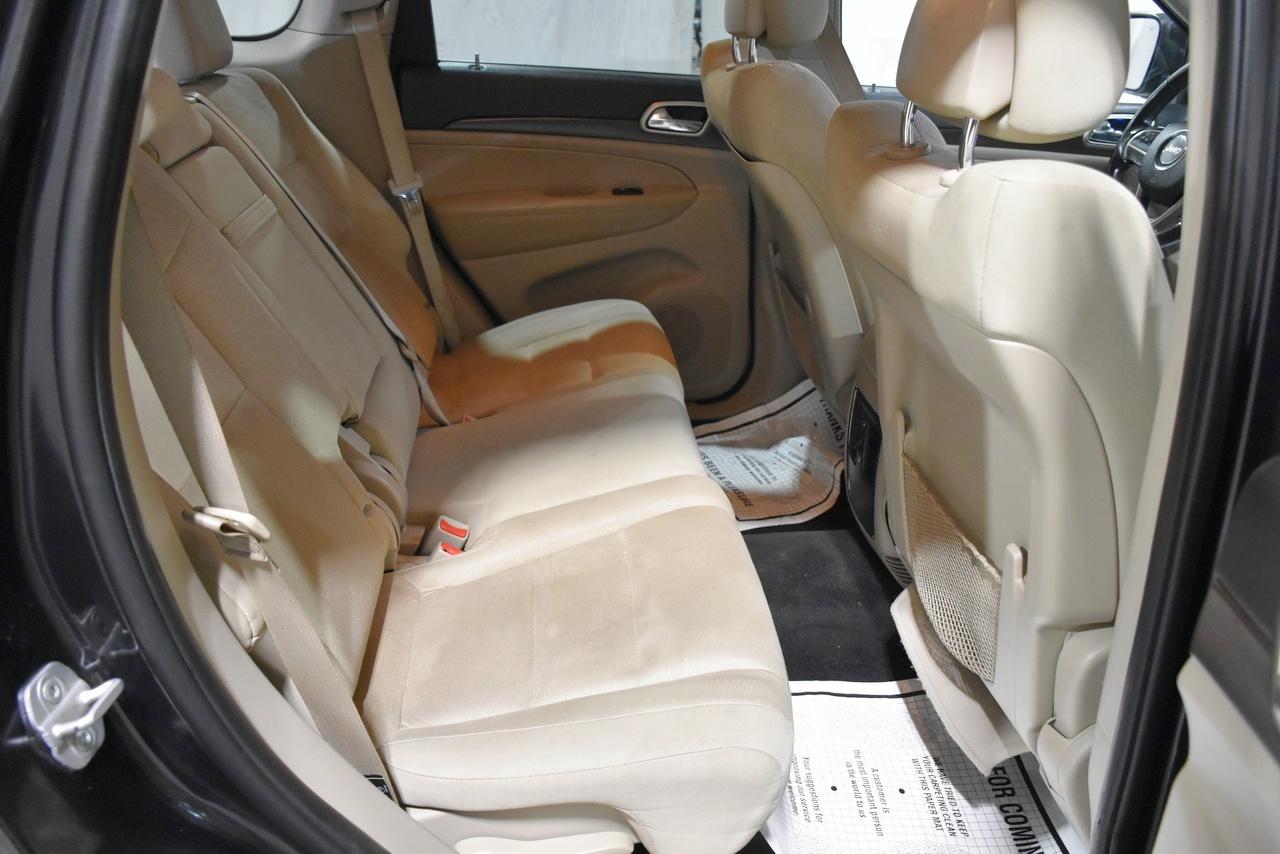 Jeep Grand Cherokee Laredo 4WD 2014