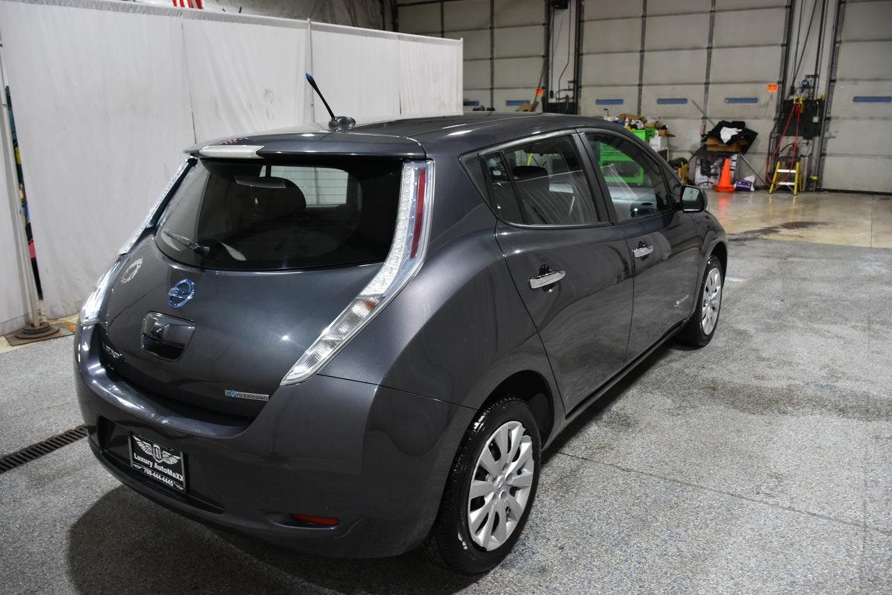 Nissan Leaf SV 2013