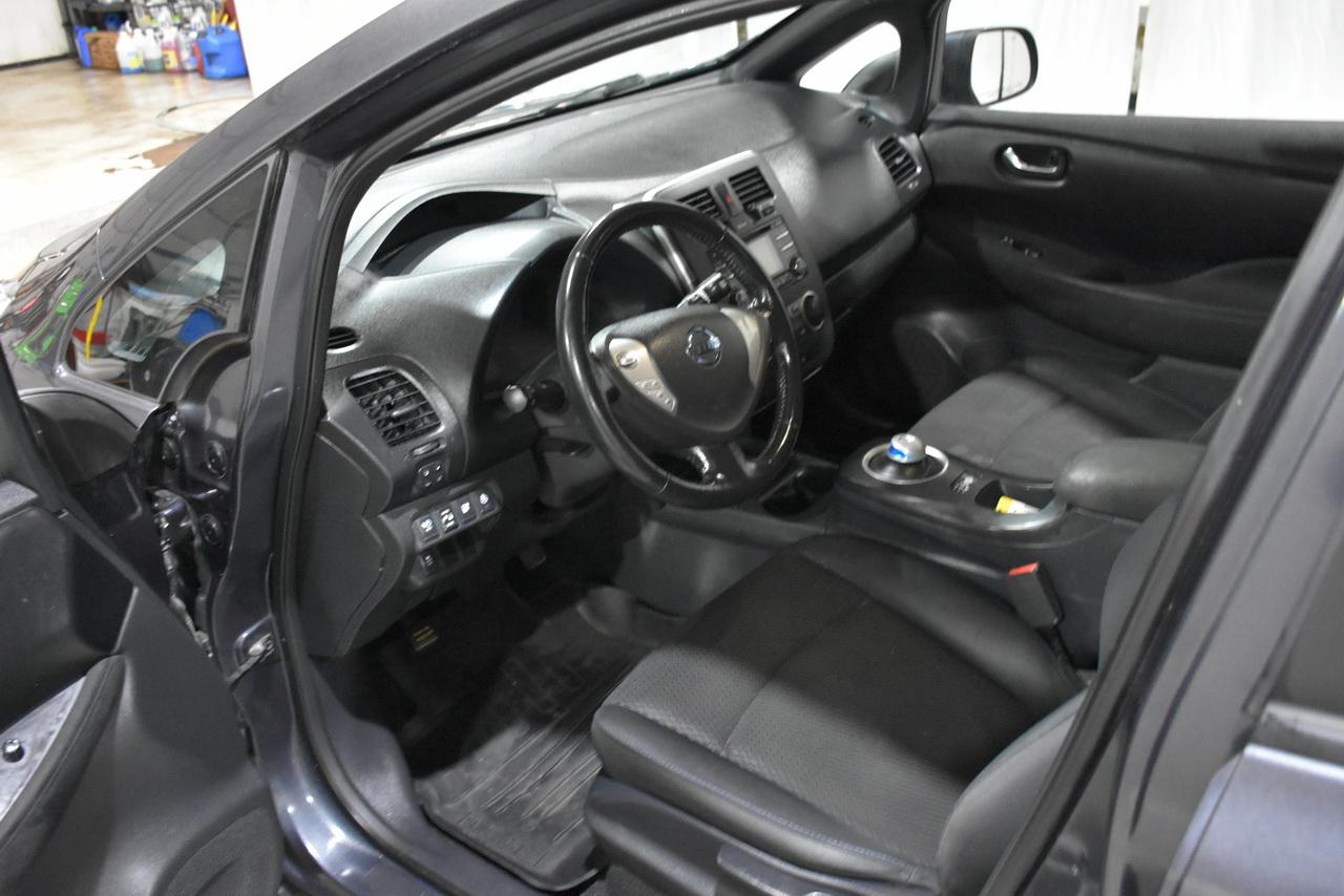 Nissan Leaf SV 2013