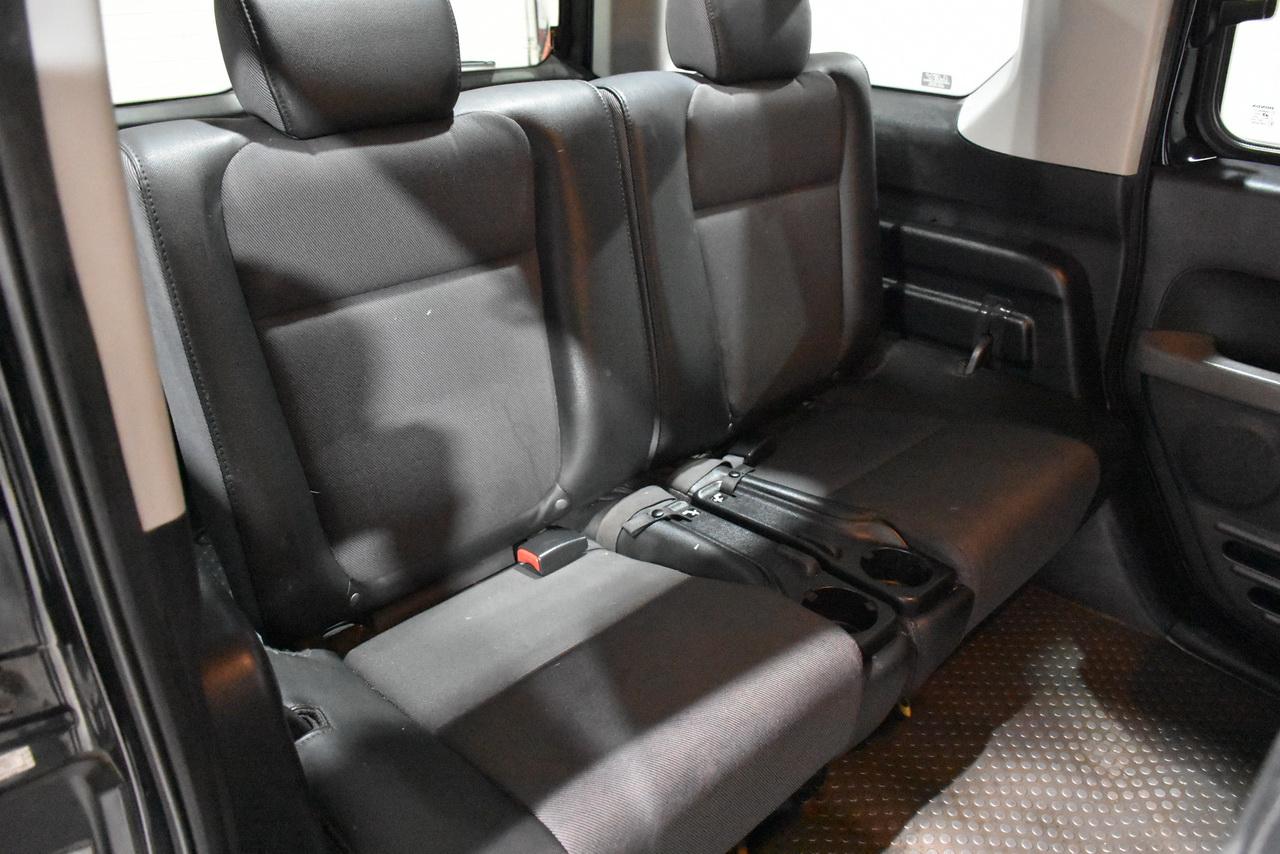 Honda Element EX-P 4WD AT 2006