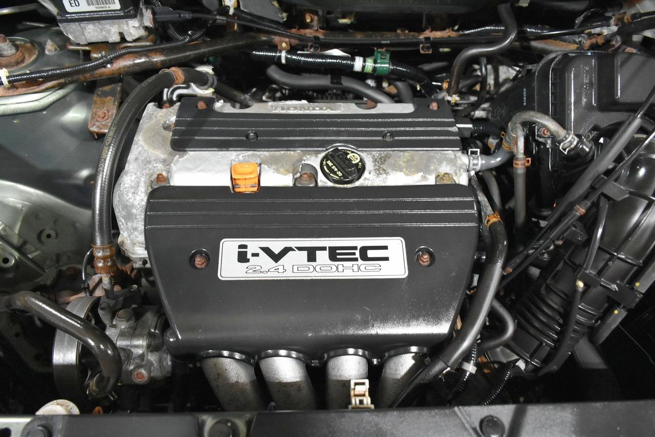 Honda Element LX 2WD 5-spd MT 2005