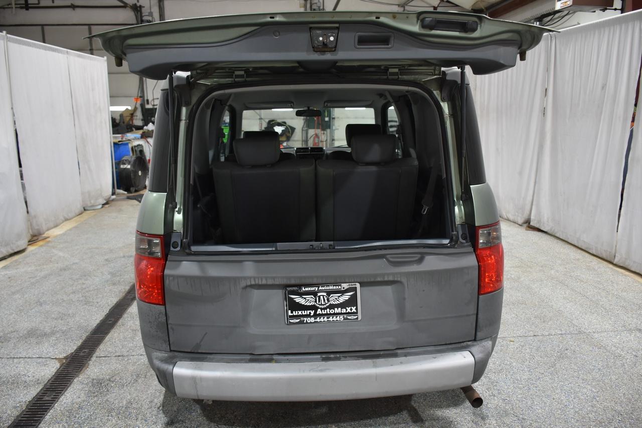 Honda Element LX 2WD 5-spd MT 2005