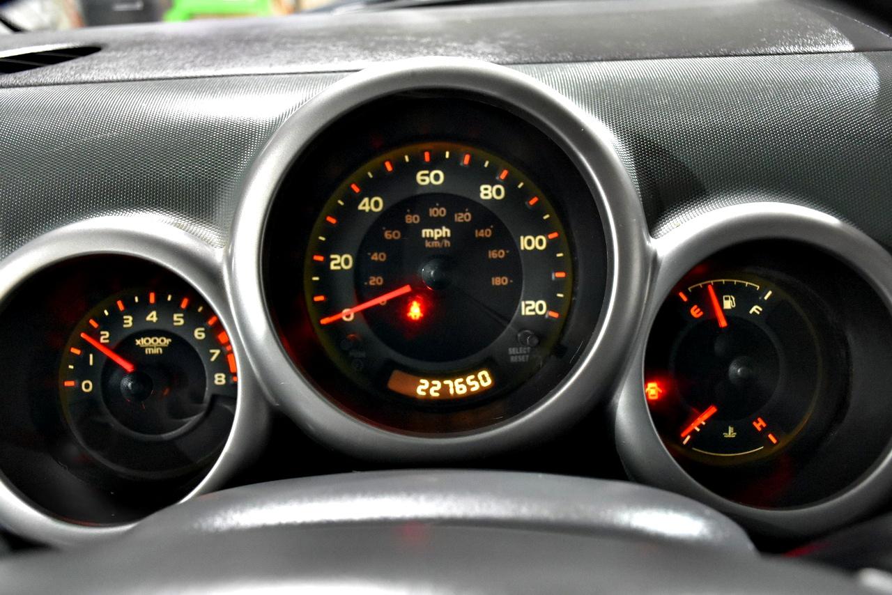 Honda Element LX 2WD 5-spd MT 2005