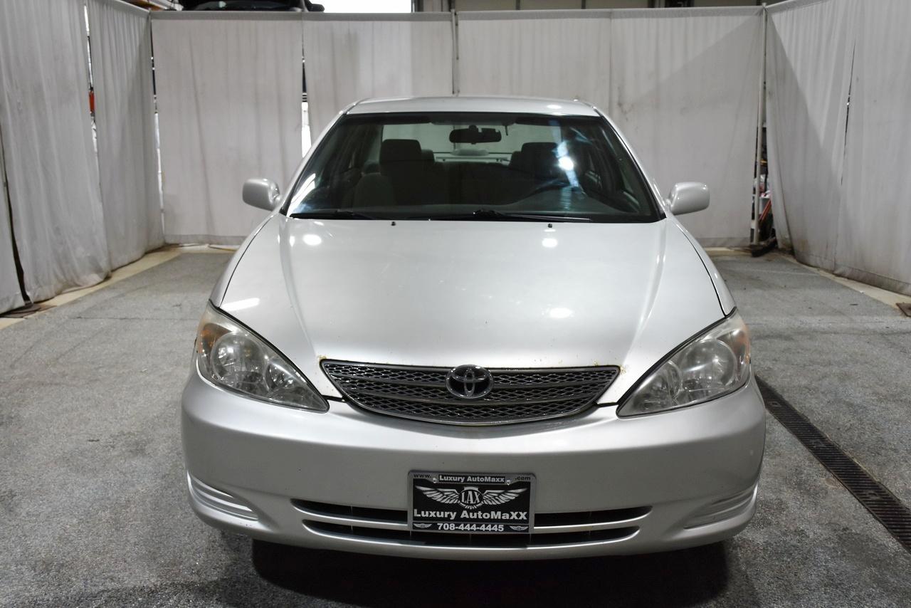 Toyota Camry LE V6 2004