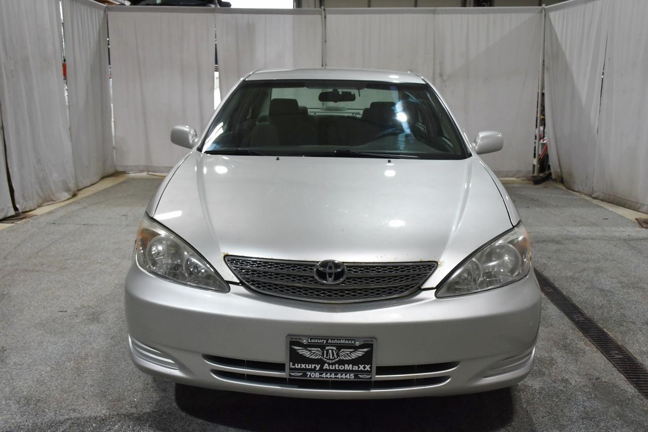 Toyota Camry LE V6 2004