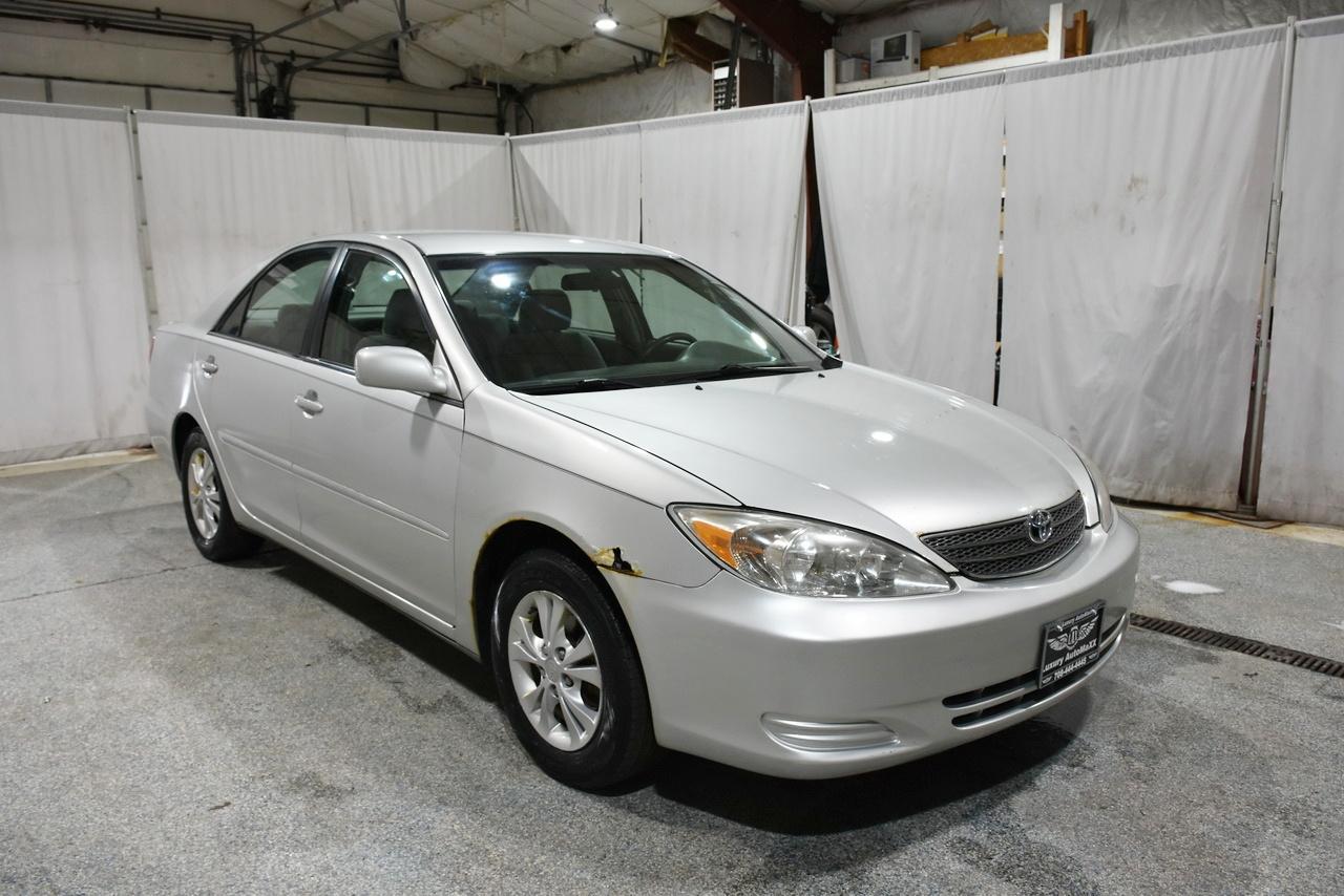 Toyota Camry LE V6 2004