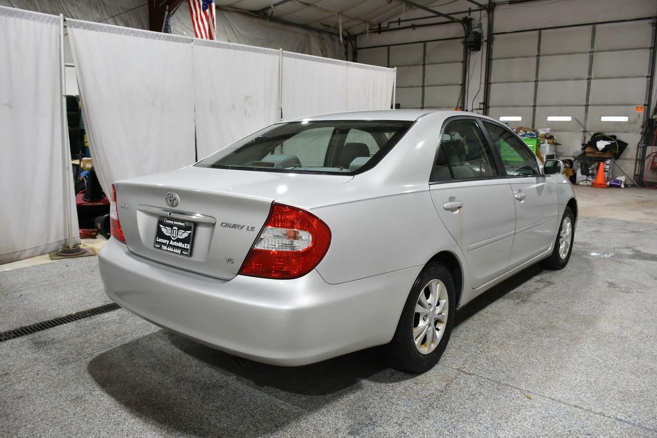 Toyota Camry LE V6 2004
