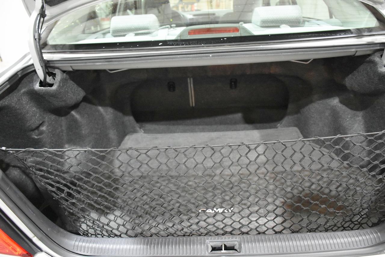 Toyota Camry LE V6 2004