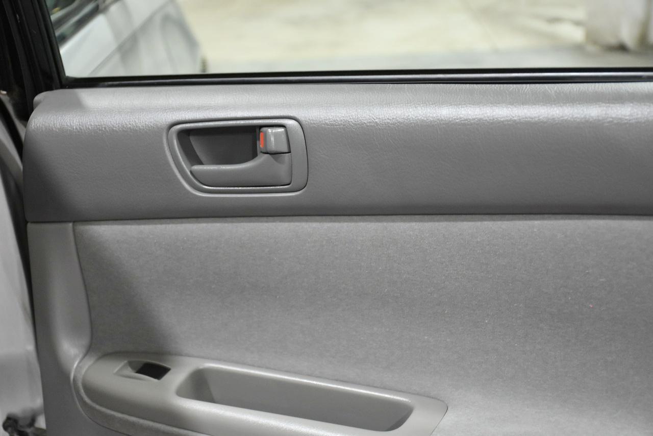 Toyota Camry LE V6 2004