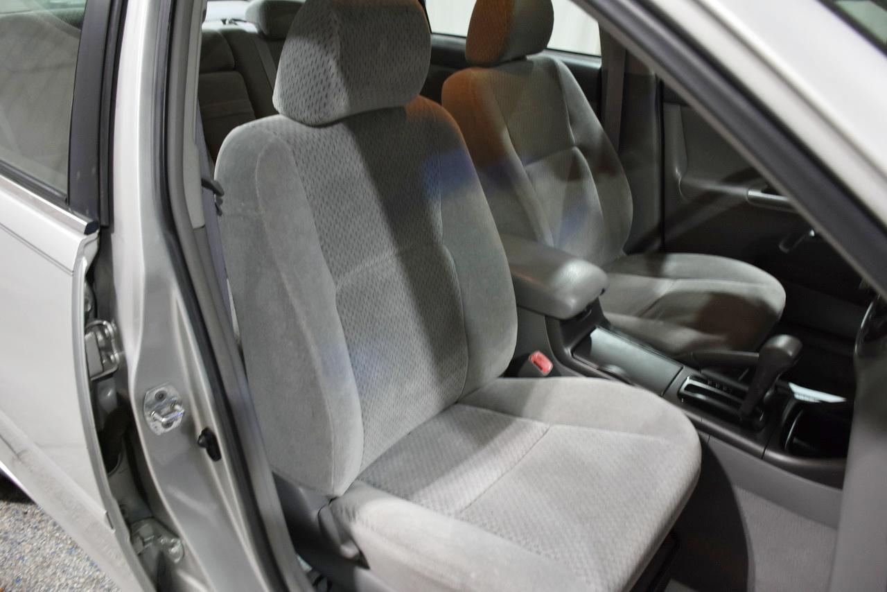 Toyota Camry LE V6 2004