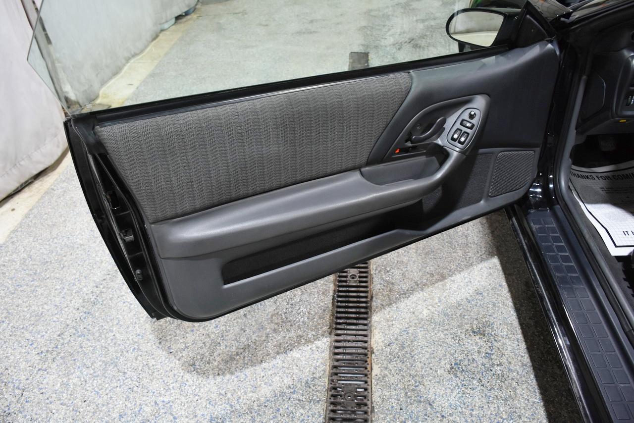 Chevrolet Camaro Z28 CONVERTIBLE 1998