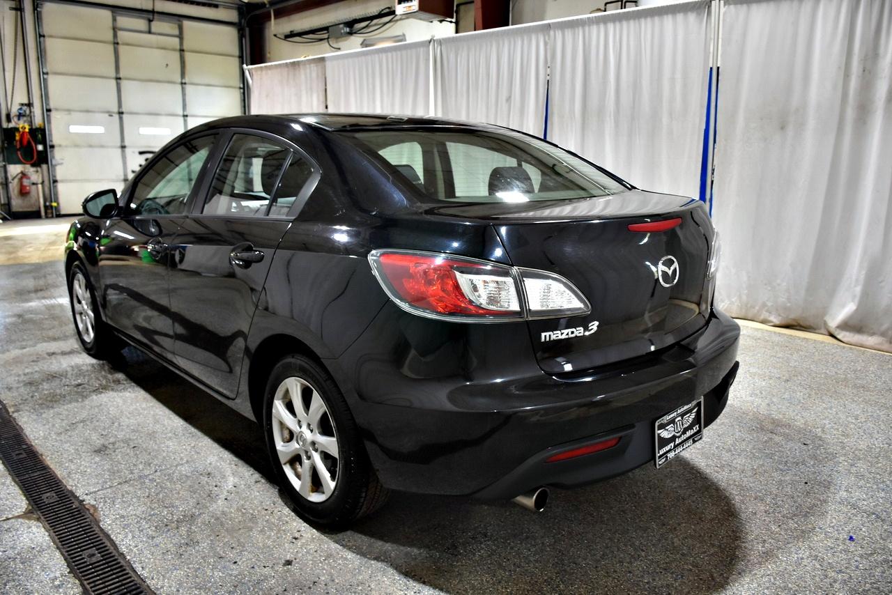 Mazda MAZDA3 i SV 4-Door 2010