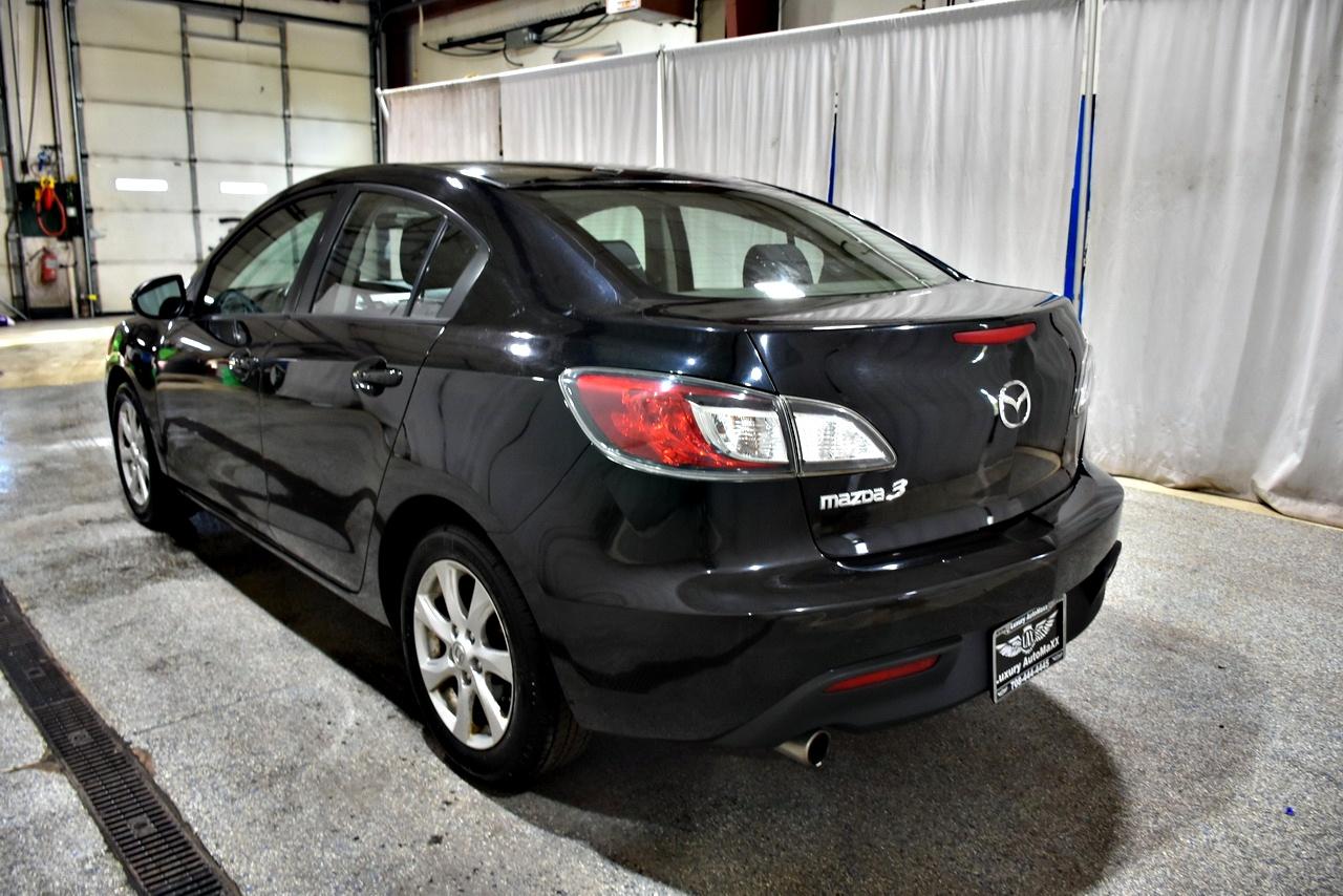 Mazda MAZDA3 i SV 4-Door 2010