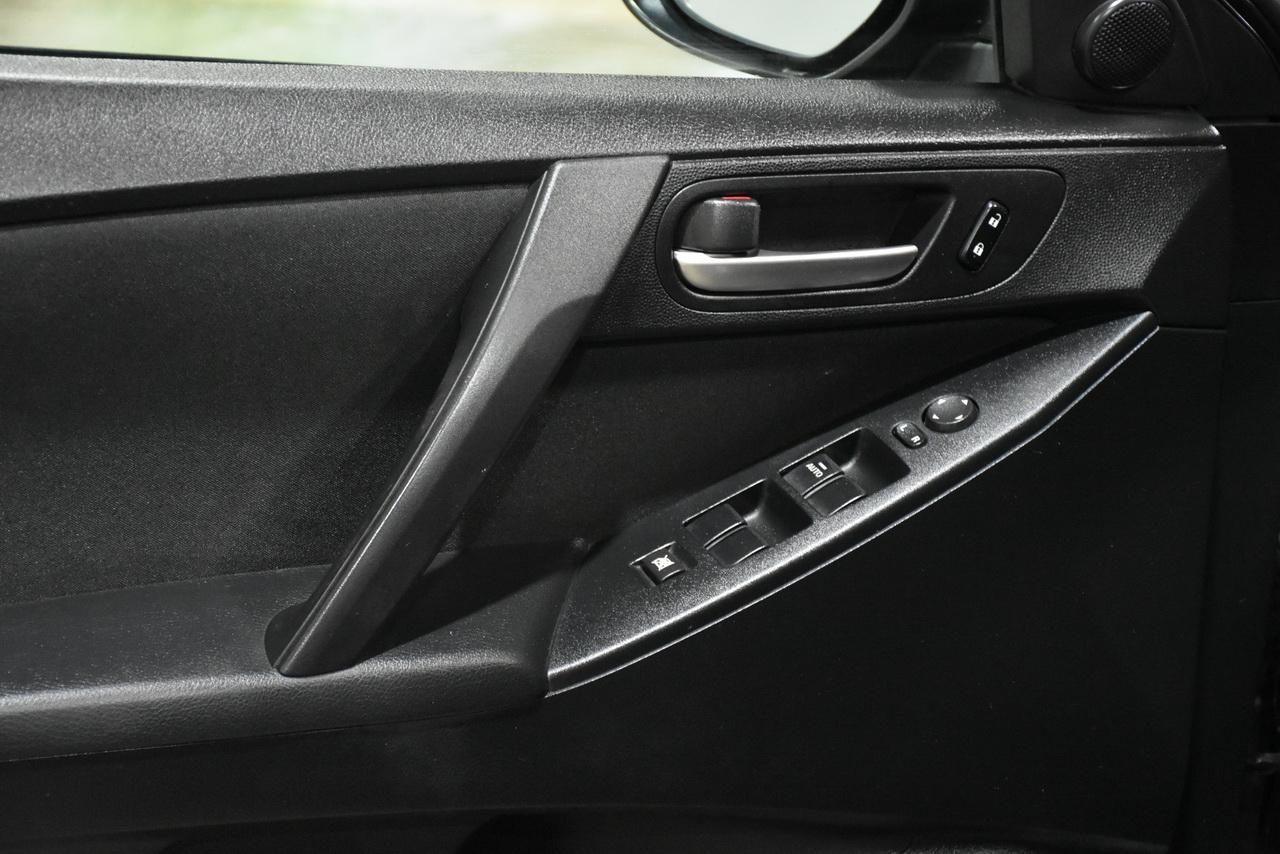 Mazda MAZDA3 i SV 4-Door 2010