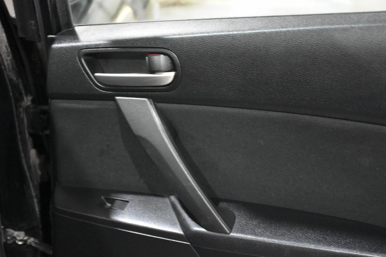 Mazda MAZDA3 i SV 4-Door 2010