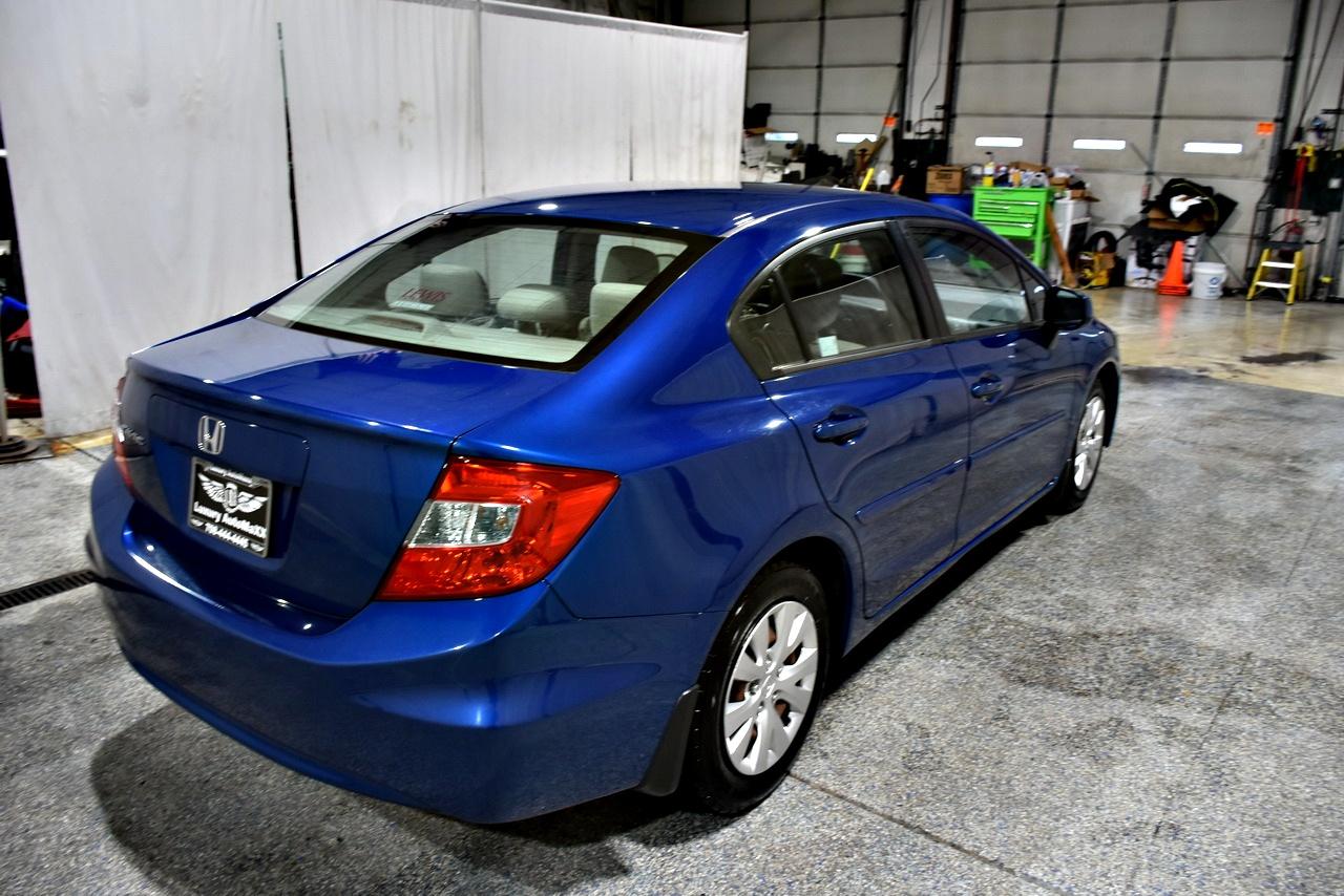 Honda Civic LX Sedan 5-Speed AT 2012
