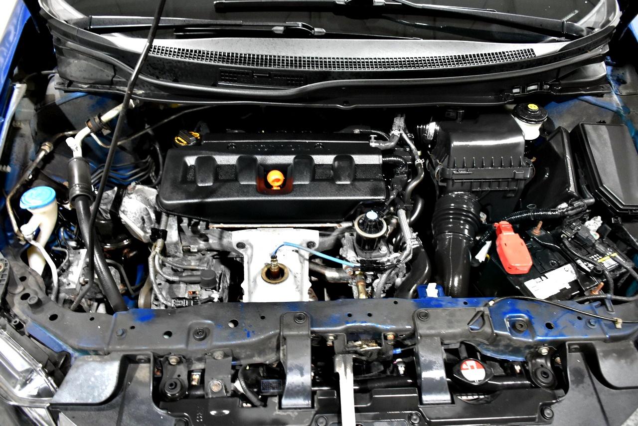 Honda Civic LX Sedan 5-Speed AT 2012