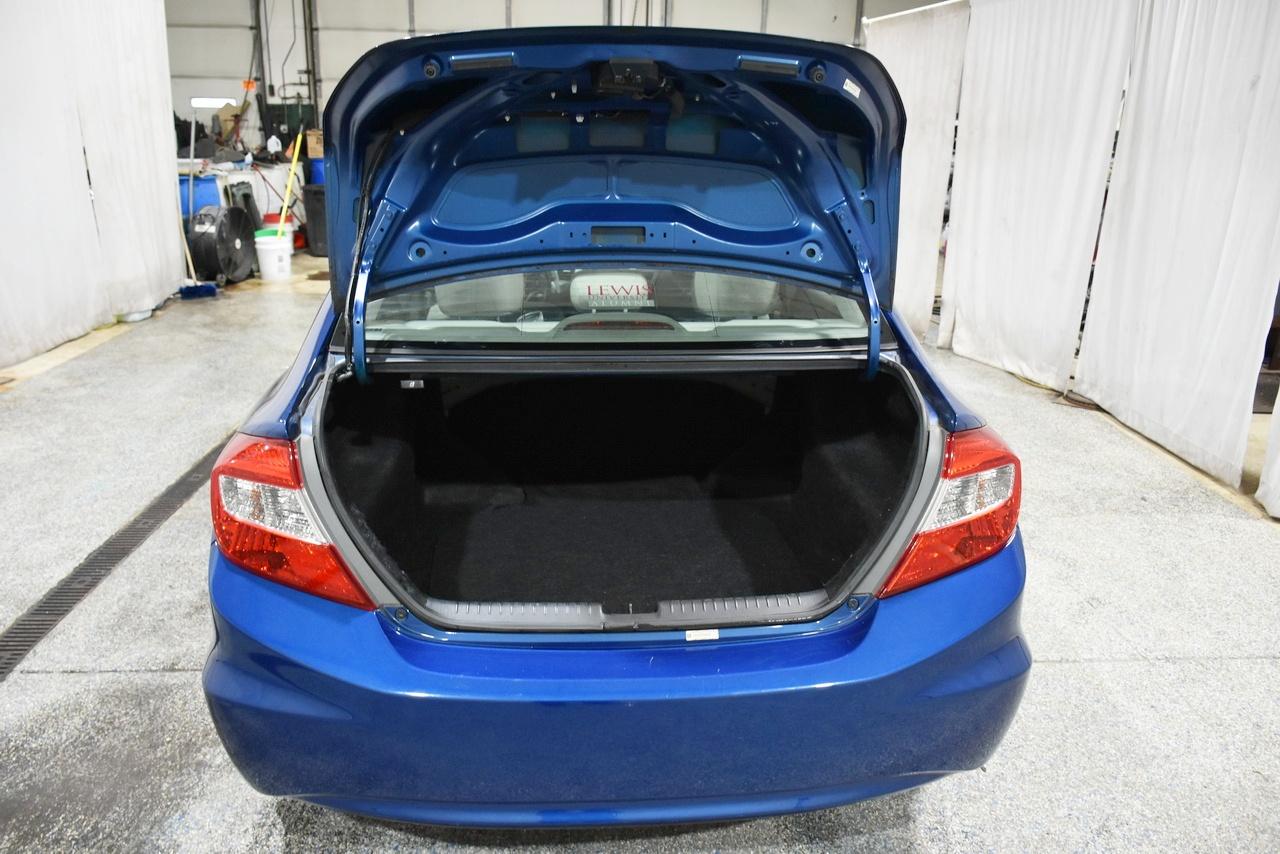 Honda Civic LX Sedan 5-Speed AT 2012