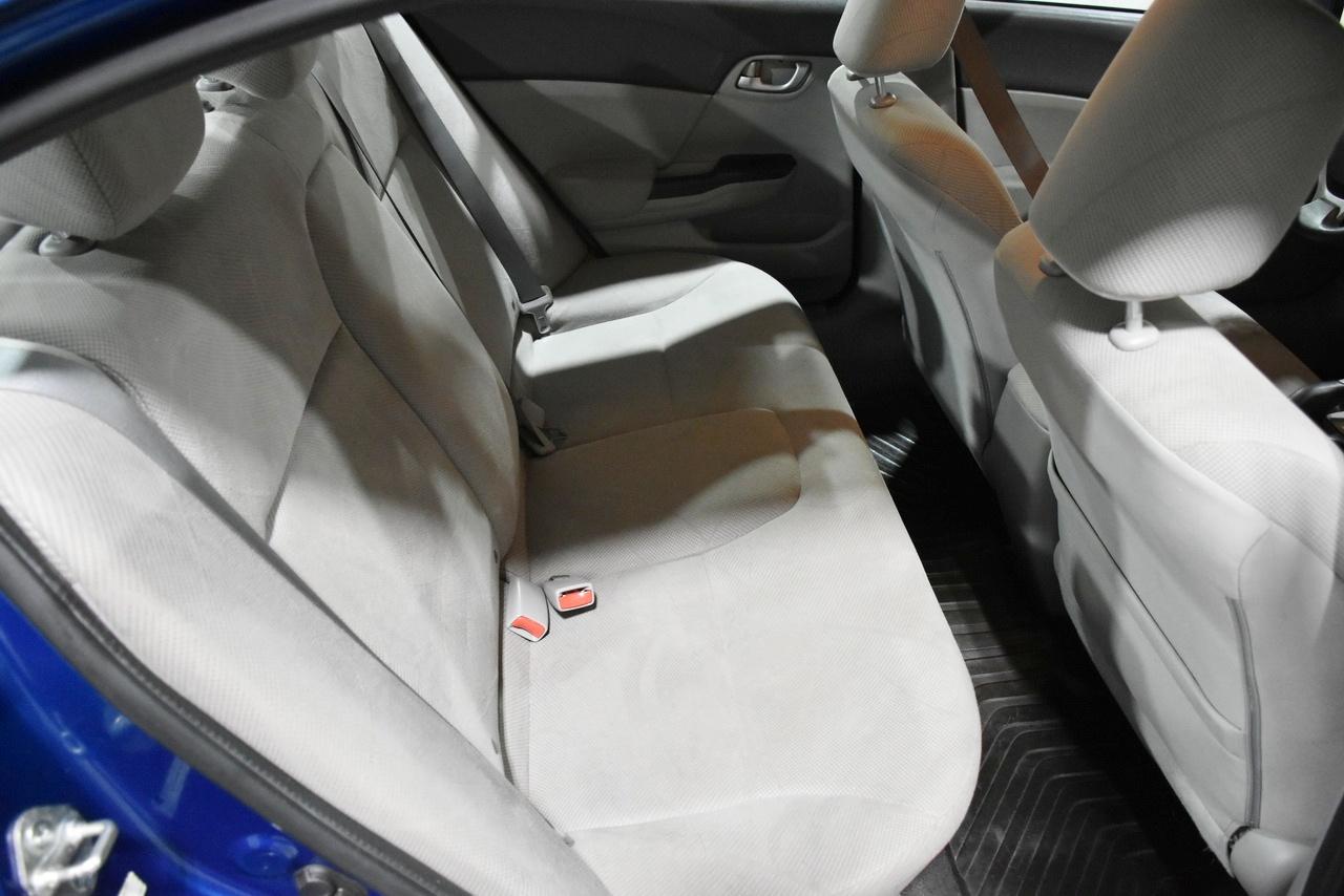 Honda Civic LX Sedan 5-Speed AT 2012