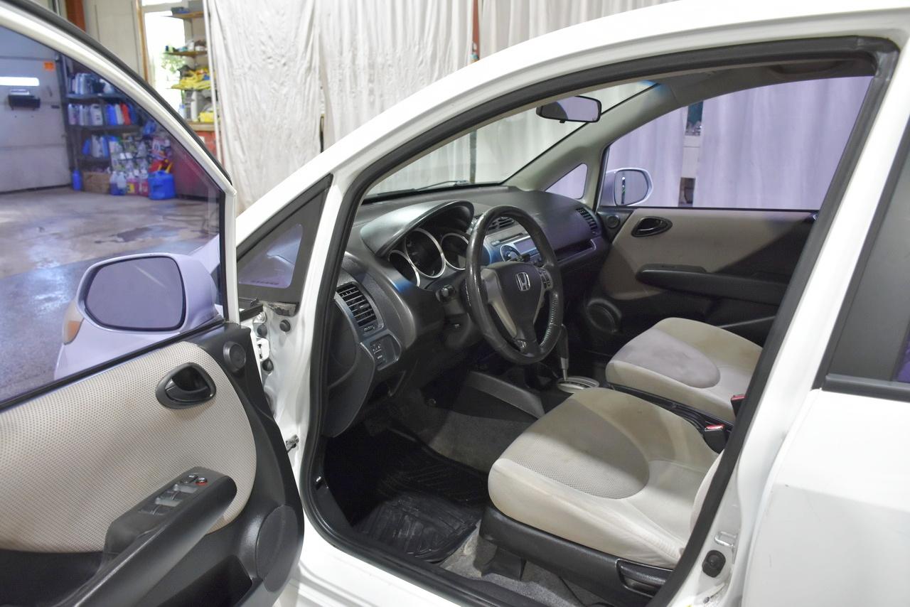 Honda Fit Sport 5-Speed AT 2007