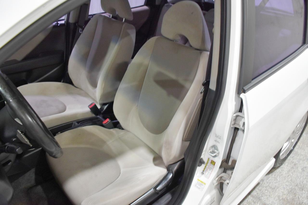 Honda Fit Sport 5-Speed AT 2007