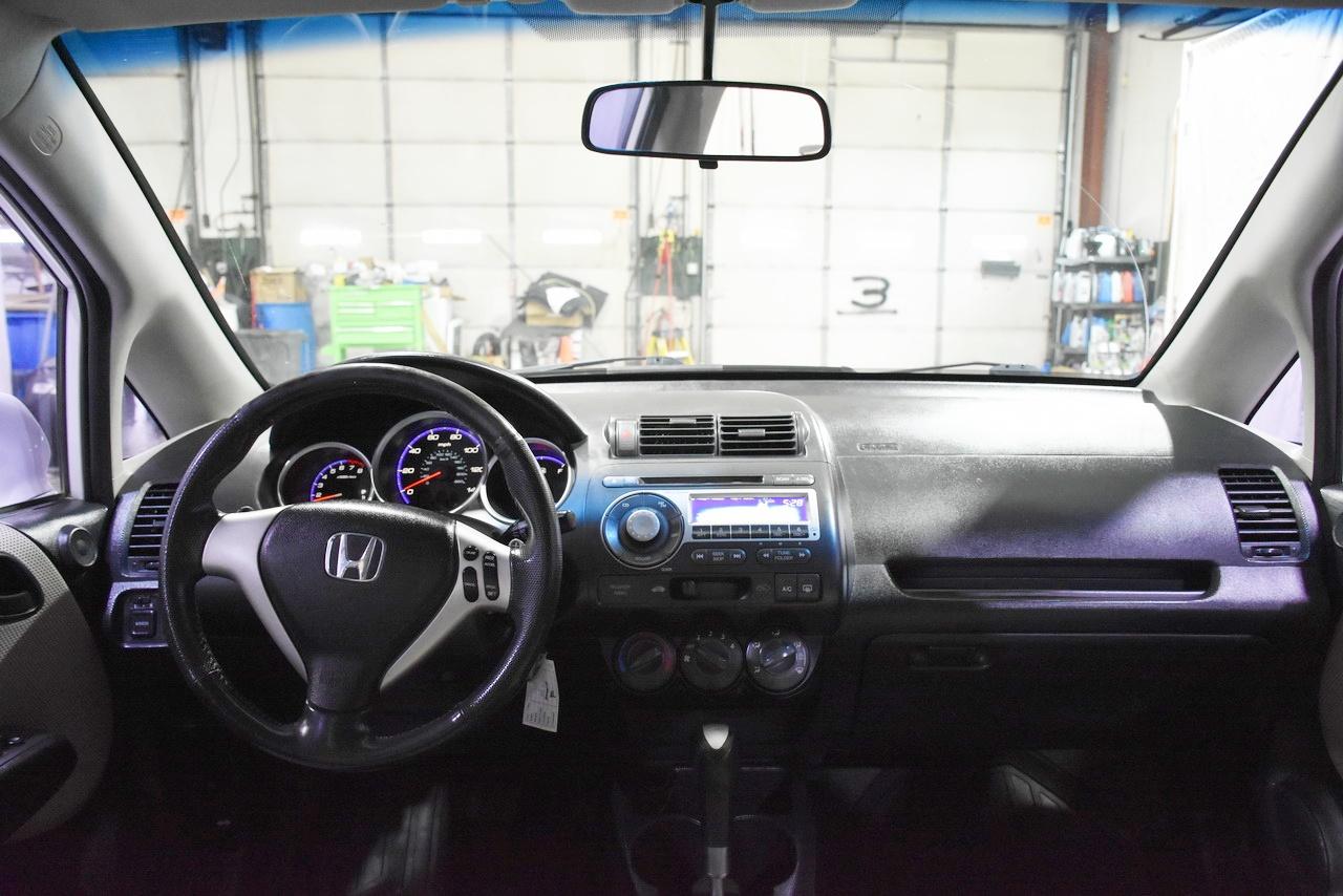 Honda Fit Sport 5-Speed AT 2007