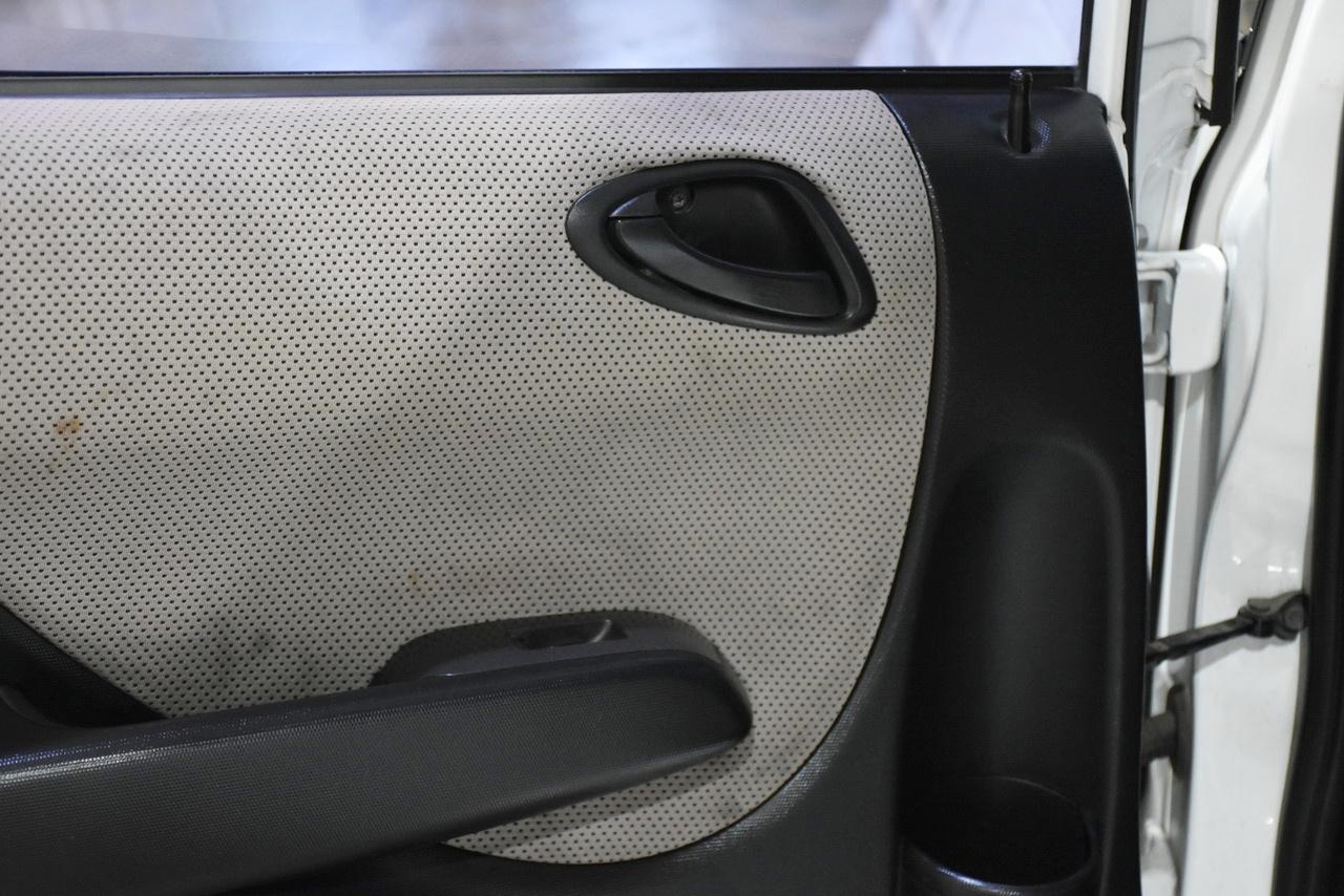 Honda Fit Sport 5-Speed AT 2007